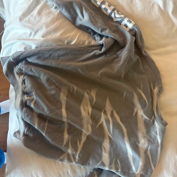 Barry's Bootcamp Merch Sweater - Picture 3 of 3